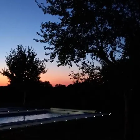 Longere Normande, Parc, Piscine. * Montchevrel